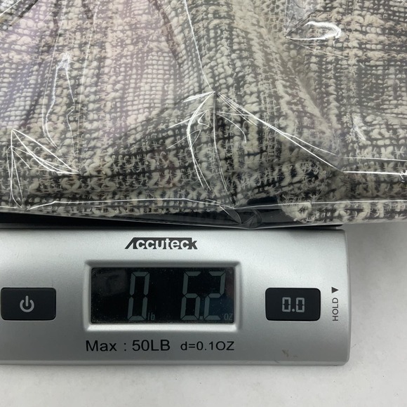 Elegant Black and White Tweed Skirt - Picture 5 of 6